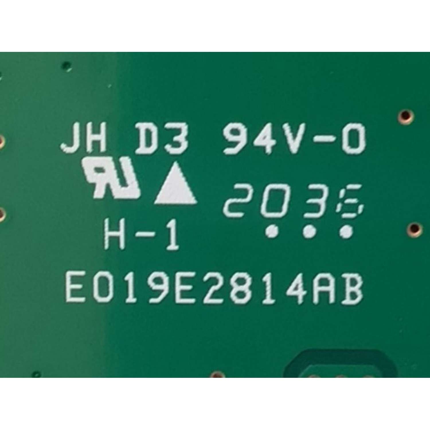 KIT DE TARJETAS PARA TV PHILIPS ((ANDROID)) 4K·UHD·HDR / MAIN AC1U1011 / BAC1R0G0201 1 / BAC1R0G02011 / AC1U1UT-50UX / FUENTE AC1U1022 / BACLUAF0102 2 / BACLUAF01022 / T-CON EACDJ7E15 / PANEL UCAUAXT / DISPLAY V500DJ7-QE1 REV.C8 / MODELO 50PFL5604/F7 A - Imagen 6